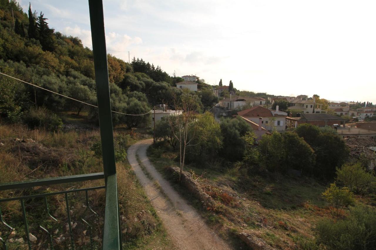 Kiparissia Castle & Sea View Villa Kyparissia Bagian luar foto