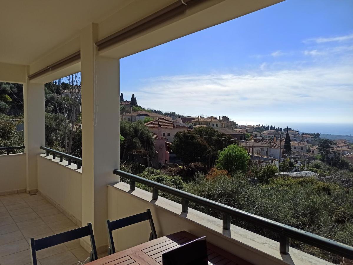 Kiparissia Castle & Sea View Villa Kyparissia Bagian luar foto