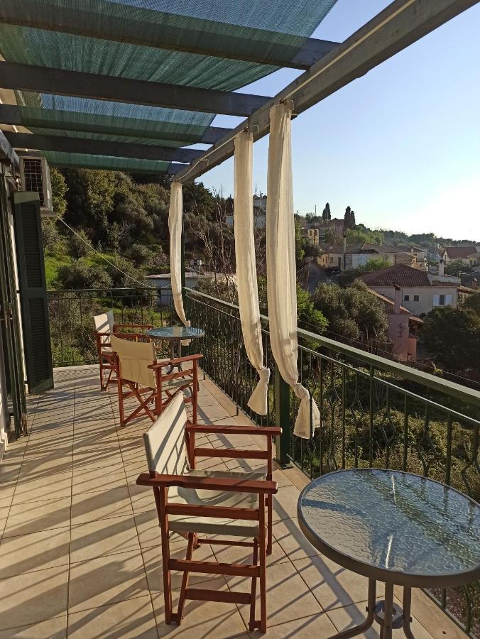 Kiparissia Castle & Sea View Villa Kyparissia Bagian luar foto